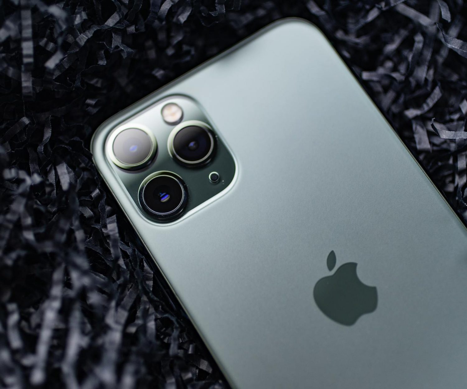 Lorem ipsum is placeholder text commonly used in the graphic, print, and publishing industries for previewing layouts and visual mockups.